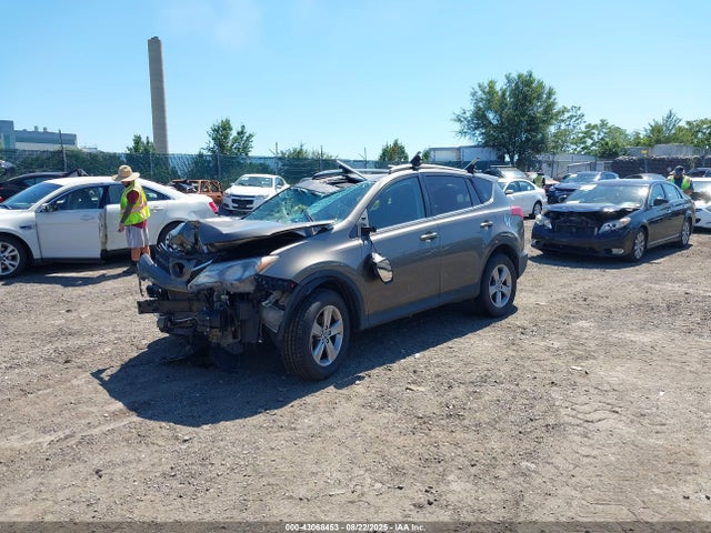 Toyota 2ar-fe 2015 2T3RFREV8FW285615 Image 2