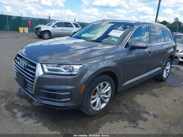 2019 AUDI Q7 WA1AAAF7XKD028339 Photo 1