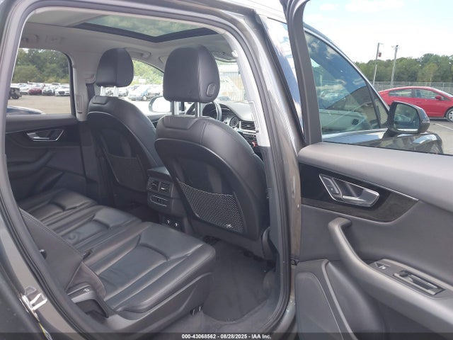 2019 AUDI Q7 WA1AAAF7XKD028339 Photo 7