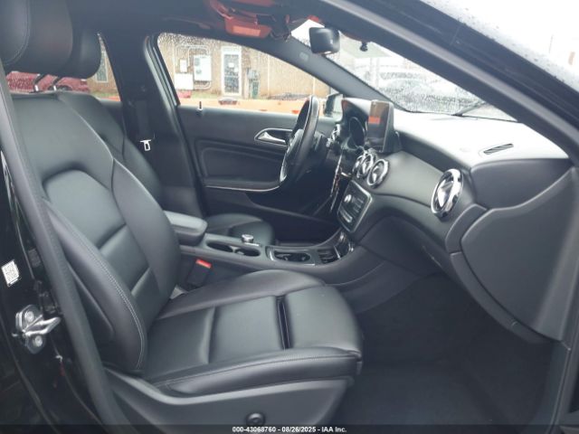 2019 MERCEDES-BENZ GLA 250 WDCTG4EB7KJ577142 Photo 4