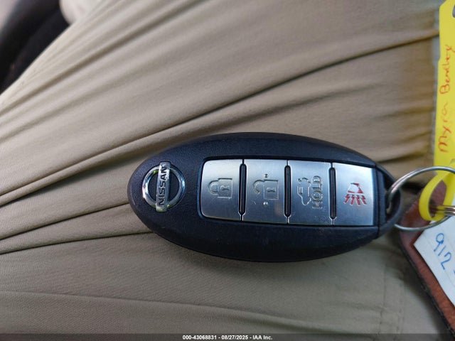 3N1AB7AP7GY255251 Nissan 2016