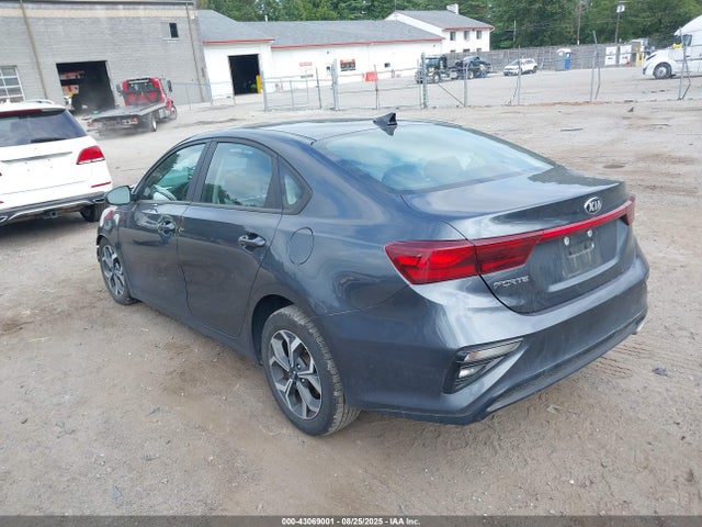 KIA mpi nu 2021 3KPF24AD5ME324880 Image 3