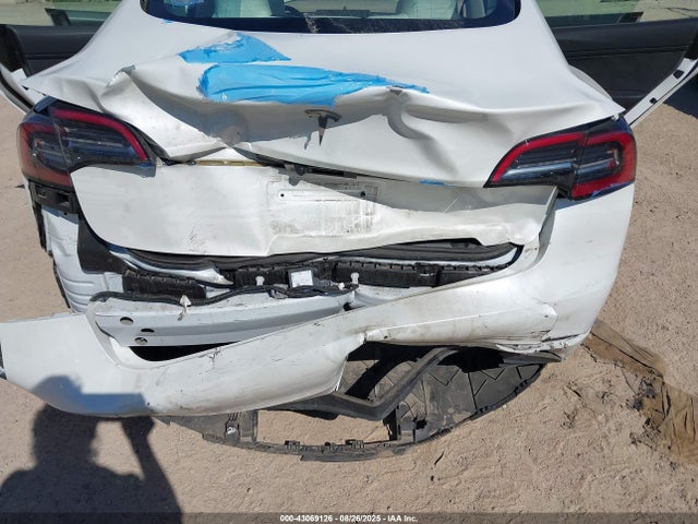 2023 TESLA MODEL 3 5YJ3E1EA8PF607247 Photo 5