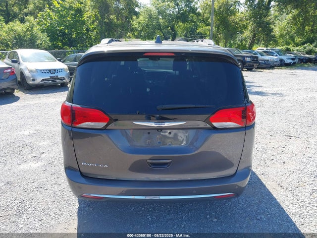 43069180 :رقم المزاد ، 2C4RC1BG6JR152015 vin ، 2018 Chrysler Pacifica Touring L مزاد بيع