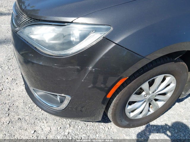 43069180 :رقم المزاد ، 2C4RC1BG6JR152015 vin ، 2018 Chrysler Pacifica Touring L مزاد بيع