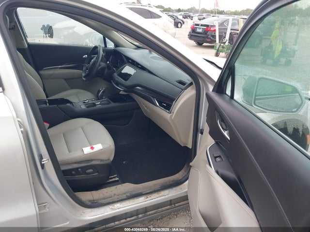 2019 CADILLAC XT4 1GYFZBR42KF206335 Photo 4