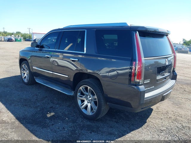 2015 CADILLAC ESCALADE 1GYS4BKJ4FR196456 Photo 2