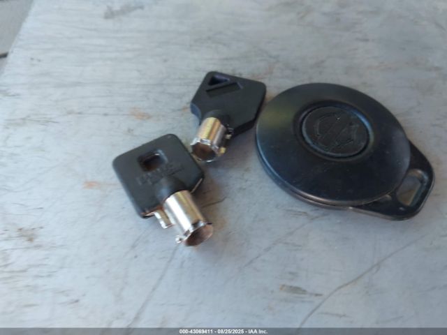 2005 HARLEY-DAVIDSON FLHTCUI 1HD1FCW125Y668085 Photo 10