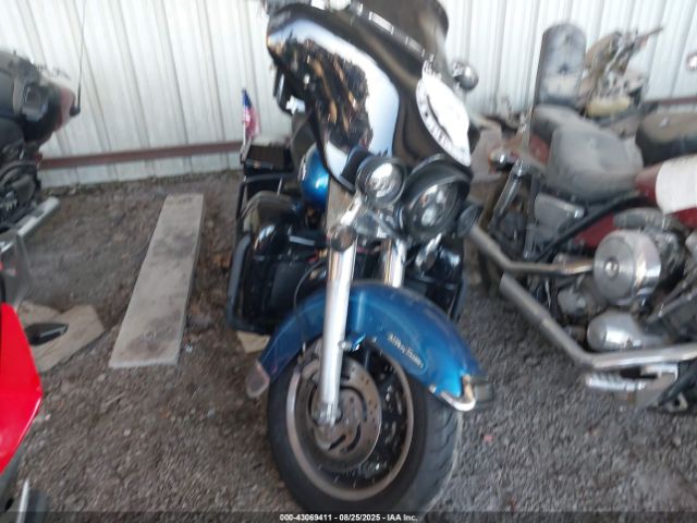 2005 HARLEY-DAVIDSON FLHTCUI 1HD1FCW125Y668085 Photo 4