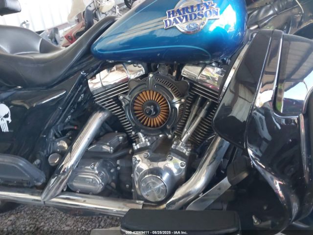2005 HARLEY-DAVIDSON FLHTCUI 1HD1FCW125Y668085 Photo 7