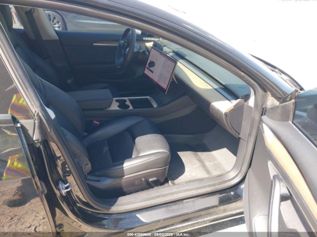 2022 TESLA MODEL 3 5YJ3E1EB7NF139310 Photo 4