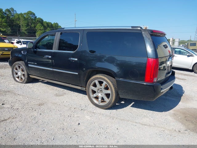 2011 CADILLAC ESCALADE ESV 1GYS3JEF6BR234834 Photo 2