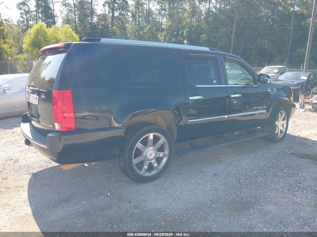 2011 CADILLAC ESCALADE ESV 1GYS3JEF6BR234834 Photo 3