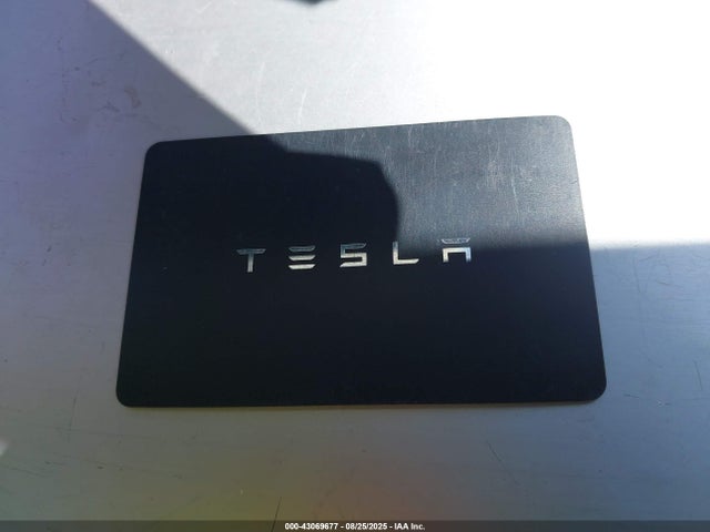 2023 TESLA MODEL 3 5YJ3E1EA7PF421912 Photo 10