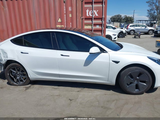 5YJ3E1EA7PF421912 Tesla MODEL 3