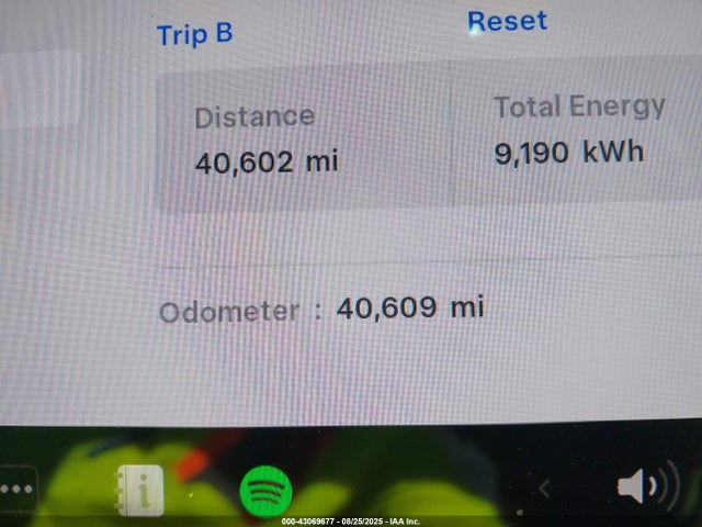5YJ3E1EA7PF421912 Tesla MODEL 3