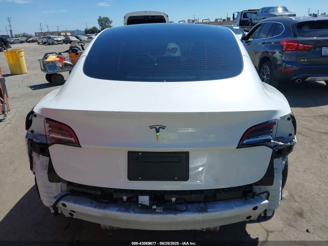 5YJ3E1EA7PF421912 Tesla MODEL 3