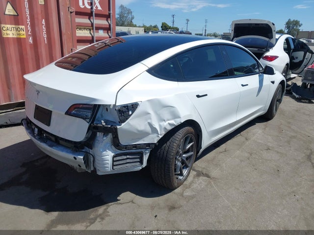 2023 TESLA MODEL 3 5YJ3E1EA7PF421912 Photo 3