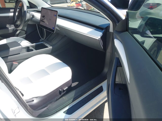 2023 TESLA MODEL 3 5YJ3E1EA7PF421912 Photo 4