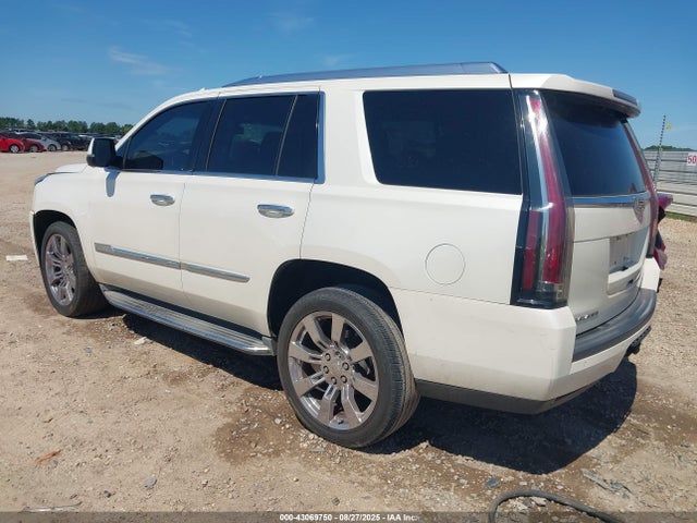 2015 Cadillac Escalade Luxury მანქანა იყიდება აუქციონზე, vin: 1GYS3MKJ8FR540742, აუქციონის ნომერი: 43069750