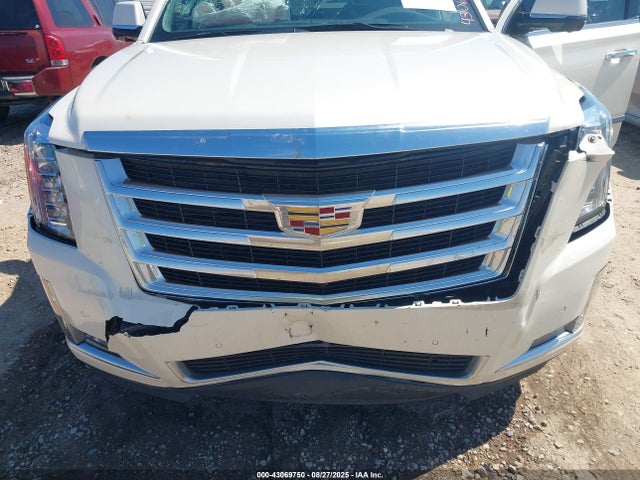 2015 Cadillac Escalade Luxury მანქანა იყიდება აუქციონზე, vin: 1GYS3MKJ8FR540742, აუქციონის ნომერი: 43069750