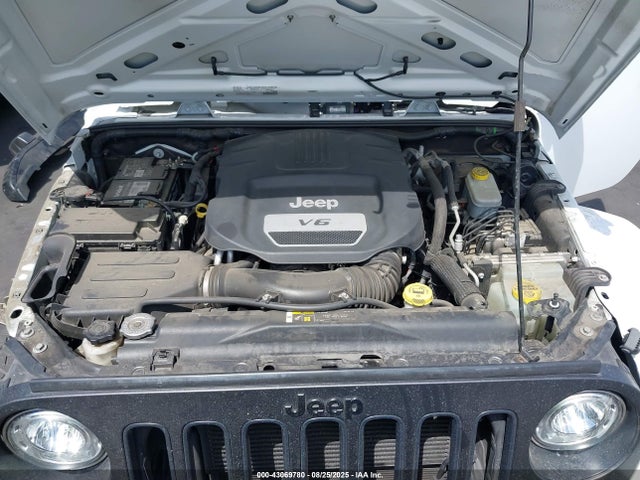 1C4BJWDG2JL868811 Jeep WRANGLER JK