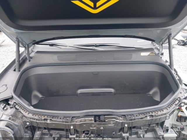 Rivian R1s 2023 7PDSGABA3PN021057 Image 10