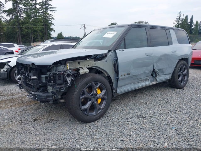Rivian R1s 2023 7PDSGABA3PN021057 Image 2