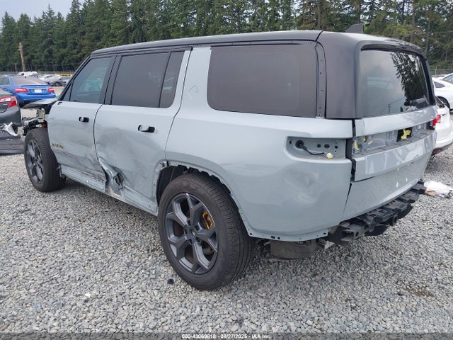 Rivian R1s 2023 7PDSGABA3PN021057 Image 3