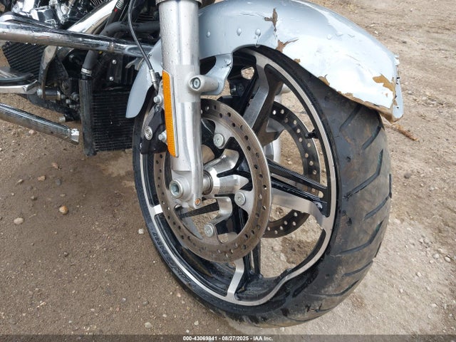 Harley-Davidson FLTRX 2025 1HD1KH714SB620416 Image 16