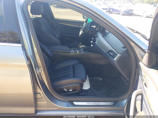 WBAJA5C56JWA37624 BMW 530I