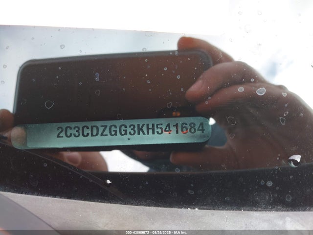 Dodge 2019 2019 2C3CDZGG3KH541684 Image 9
