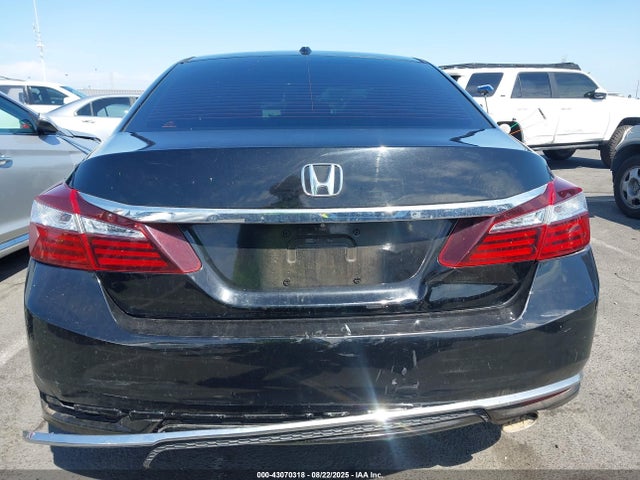 1HGCR2F05HA211952 Honda k24w1