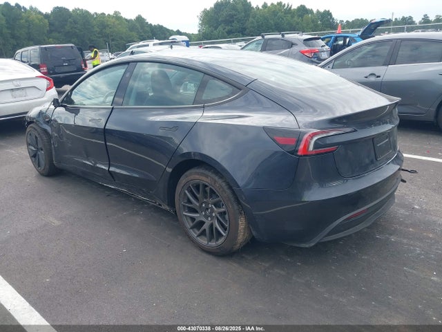2025 TESLA MODEL 3 5YJ3E1EA0SF968349 Photo 2
