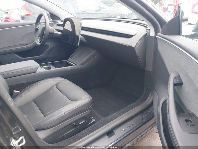 2025 TESLA MODEL 3 5YJ3E1EA0SF968349 Photo 4