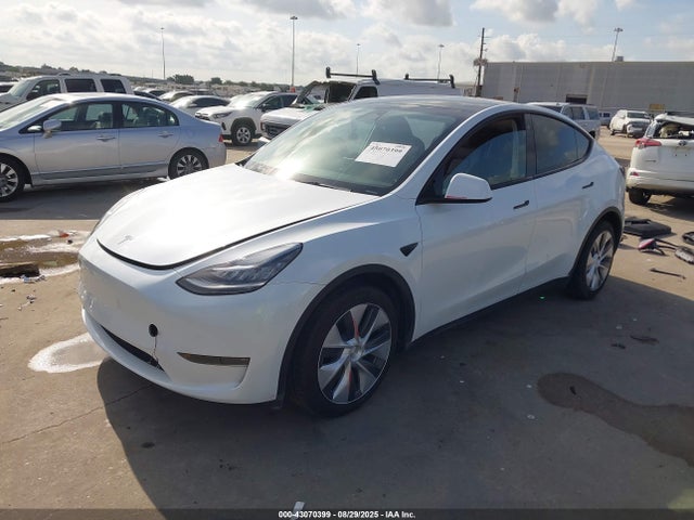 2023 TESLA MODEL Y 7SAYGDEE9PA081795 Photo 1