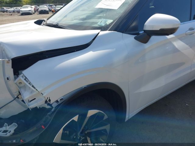 2022 MITSUBISHI OUTLANDER JA4J3VA88NZ071957 Photo 5