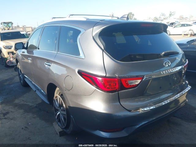Infiniti 2017 2017 5N1DL0MN7HC520636 Image 3