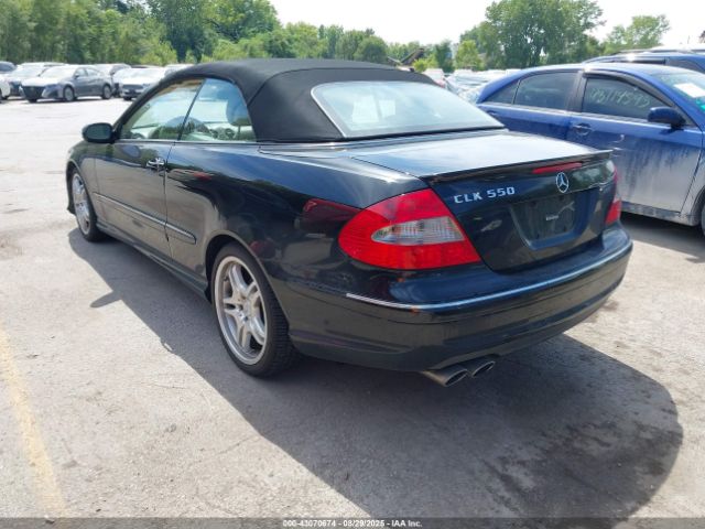 2008 MERCEDES-BENZ CLK 550 WDBTK72F68T098624 Photo 2