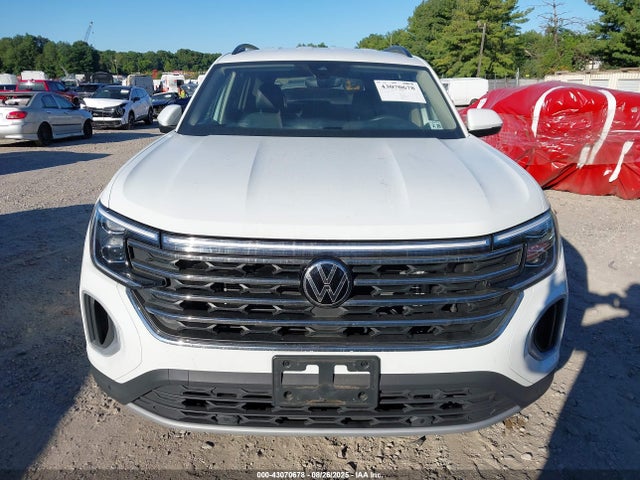 43070678 :رقم المزاد ، 1V2HR2CA8RC531434 vin ، 2024 Volkswagen Atlas 2.0t Se W/technology مزاد بيع