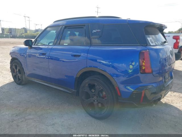 2025 MINI COUNTRYMAN WMZ33GA0XS7P53248 Photo 2