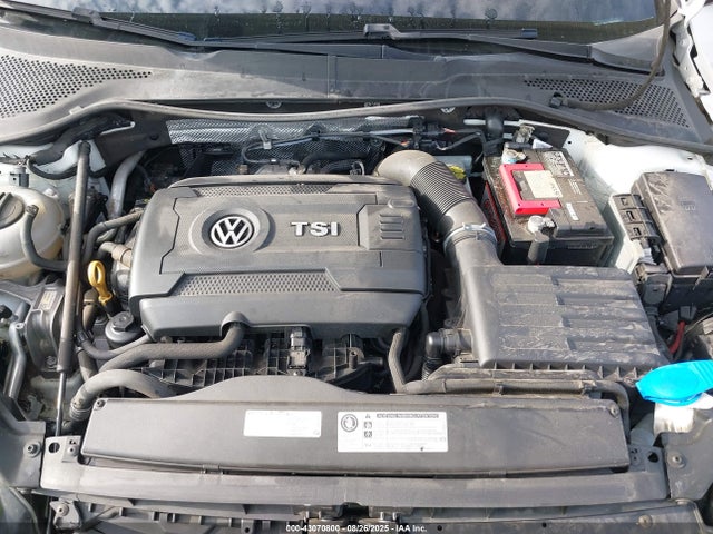 3VW217AU1FM049520 Volkswagen Golf