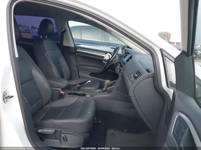 3VW217AU1FM049520 Volkswagen Golf