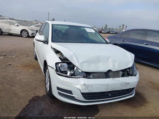 3VW217AU1FM049520 Volkswagen Golf