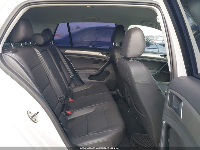 3VW217AU1FM049520 Volkswagen Golf