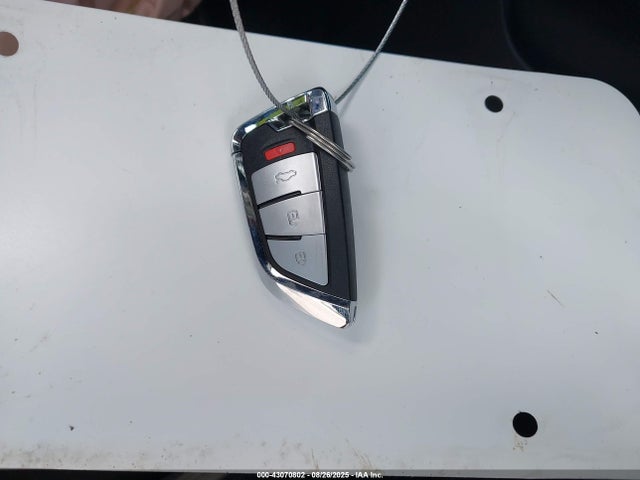 2019 CADILLAC XT4 1GYFZER48KF177733 Photo 10