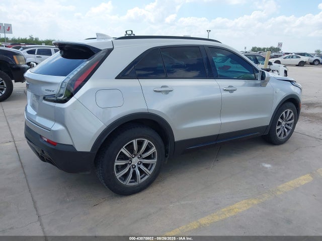 2019 CADILLAC XT4 1GYFZER48KF177733 Photo 3