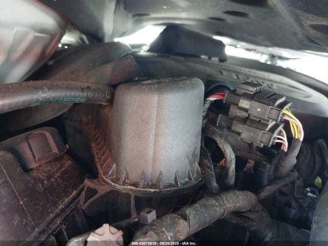 WBA8B9C36HK885180 BMW 2017