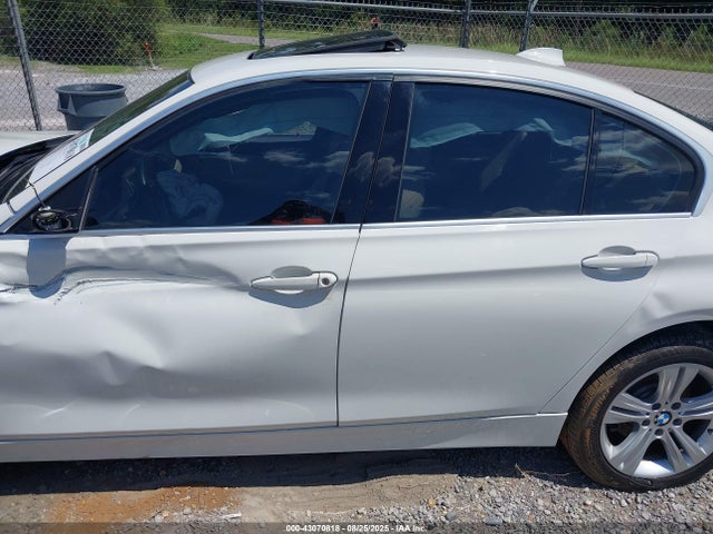 WBA8B9C36HK885180 BMW 2017