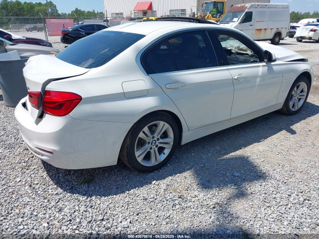 WBA8B9C36HK885180 BMW 2017